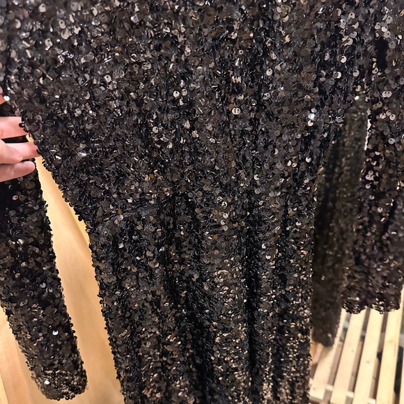 Sequin midi dress - Picture 2 of 7